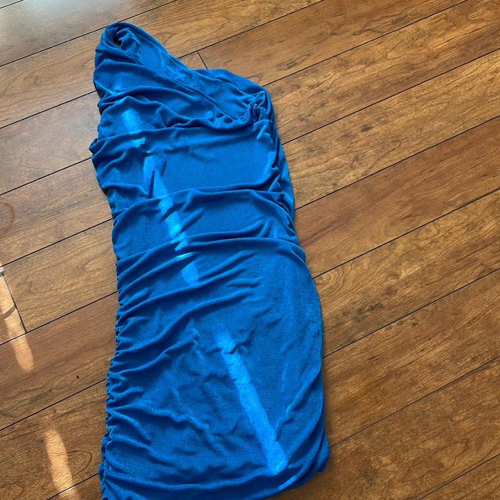 One shoulder blue dress